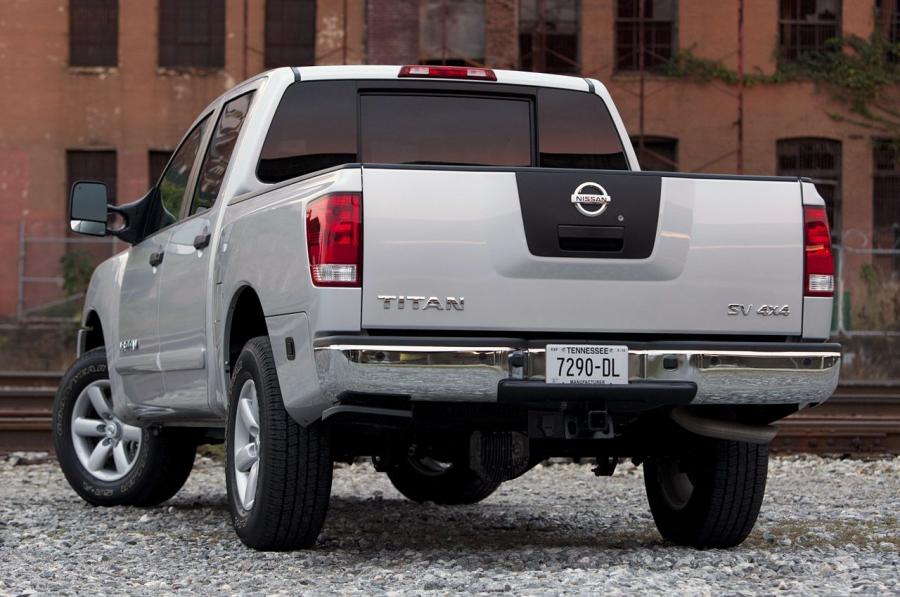  Nissan Titan 2012 года  (фото 8 из 26)